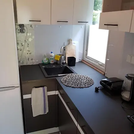 Planb - Przyczepa Kempingowa We Wsi Nad Samym Brzegiem Jeziora Pluszne *